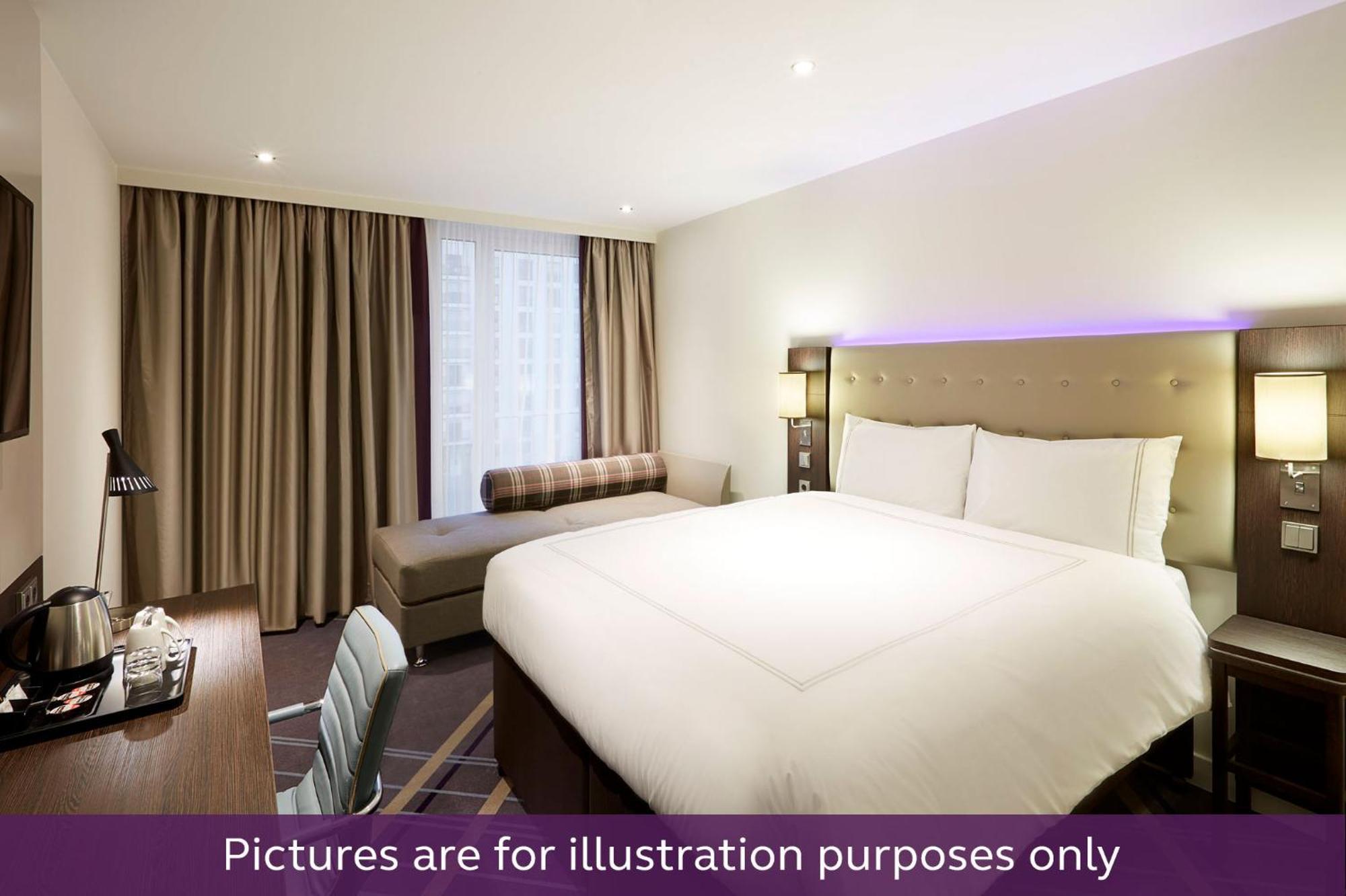 Premier Inn Stuttgart Feuerbach Extérieur photo